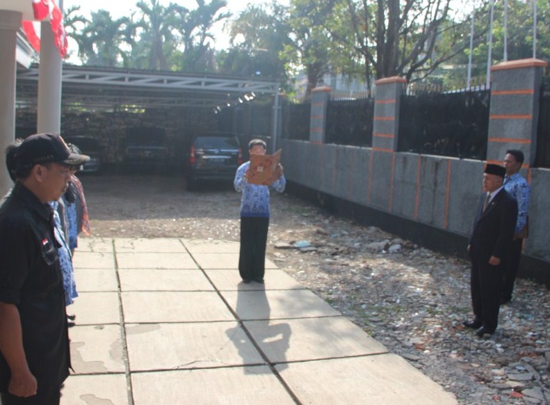 Upacara HUT RI ke -70 KPU Kota Bogor